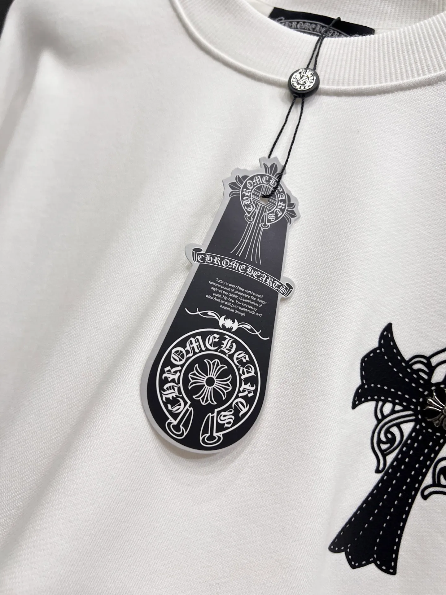 🅿️280 CH Crowe 2025 Autumn and Winter New Style Round Neck Long Sleeve Sweater Cross Patch Leather + Customized Hardware Metal Horseshoe Sanskrit Characters + Middle Eastern Australian Diamond Design Craftsmanship The real thing is great🔥Same style for men and women, loose version Size S M L XL XXL Five sizes Black White